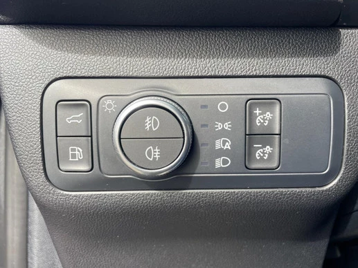 Ford Kuga - Afbeelding 25 van 30