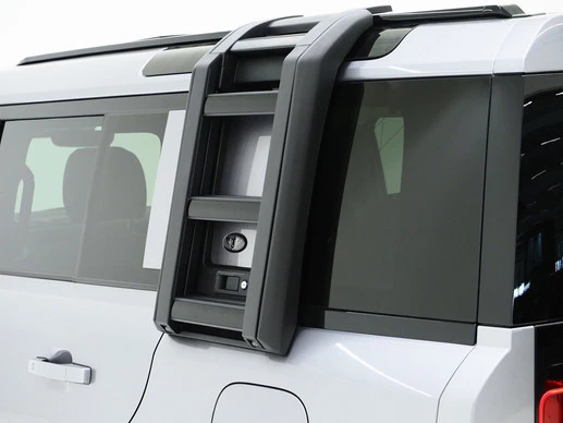 Land Rover Defender - Afbeelding 16 van 30