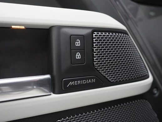 Land Rover Defender - Afbeelding 24 van 30