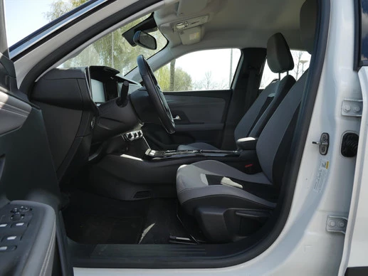 Opel Mokka-e - Afbeelding 9 van 30