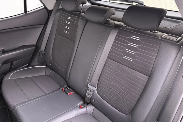 Kia Stonic - Afbeelding 13 van 30
