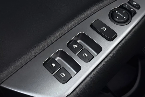 Kia Stonic - Afbeelding 19 van 30