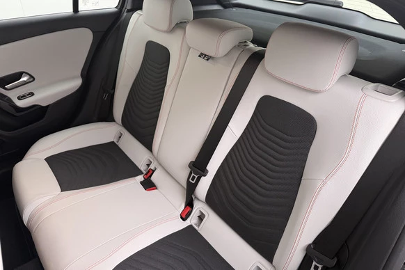 Mercedes-Benz A-Klasse - Afbeelding 11 van 26