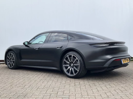 Porsche Taycan - Afbeelding 2 van 30