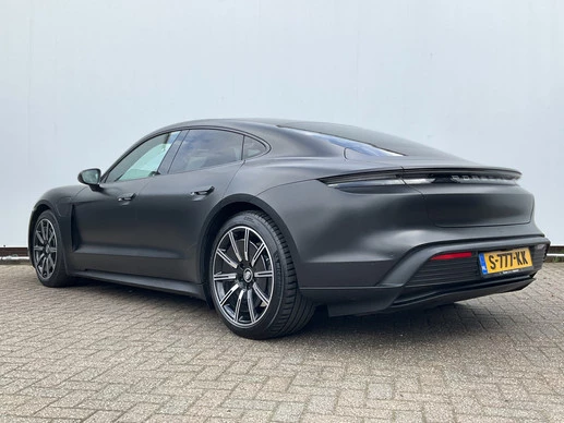 Porsche Taycan - Afbeelding 14 van 30