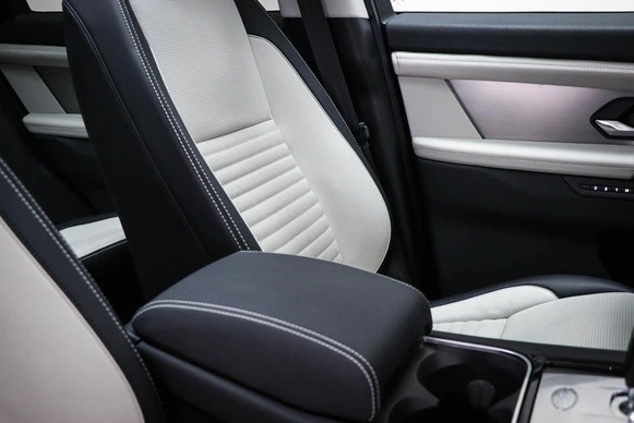 Land Rover Discovery Sport - Afbeelding 14 van 30