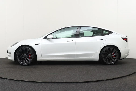 Tesla Model 3 - Afbeelding 5 van 30