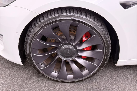 Tesla Model 3 - Afbeelding 9 van 30