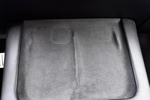 Tesla Model 3 - Afbeelding 26 van 30