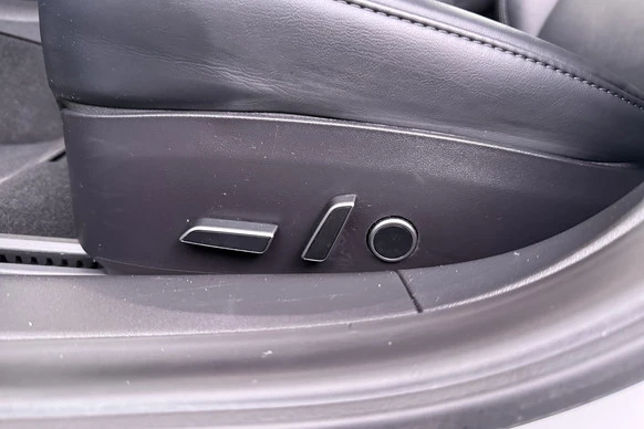 Tesla Model 3 - Afbeelding 27 van 30