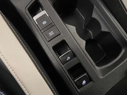 Volkswagen T-Roc - Afbeelding 24 van 30