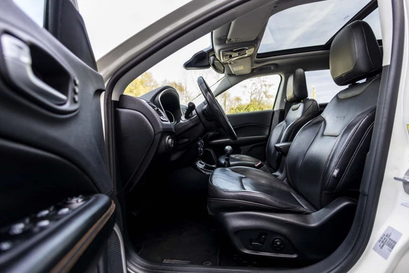 Jeep Compass - Afbeelding 22 van 30