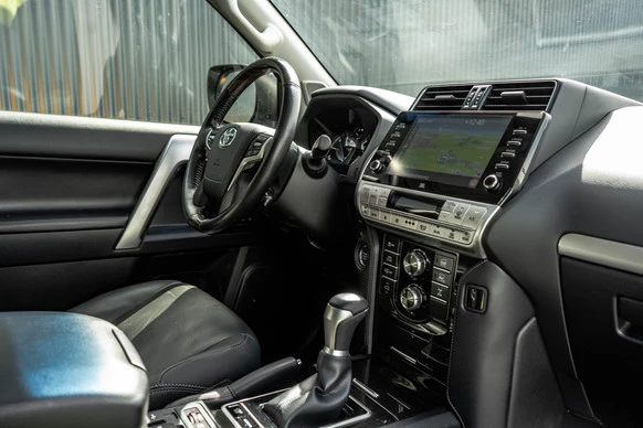 Toyota Land Cruiser - Afbeelding 2 van 30