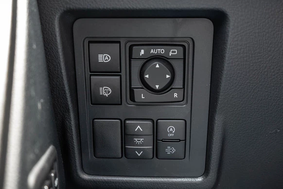 Toyota Land Cruiser - Afbeelding 26 van 30