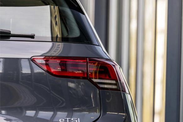 Volkswagen Golf - Afbeelding 12 van 30