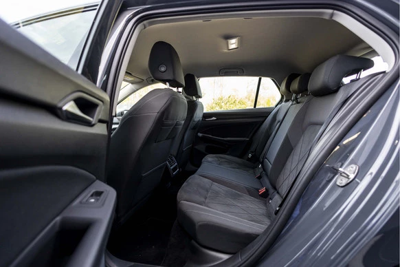 Volkswagen Golf - Afbeelding 14 van 30