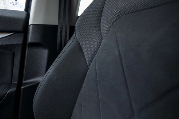 Volkswagen Golf - Afbeelding 23 van 30