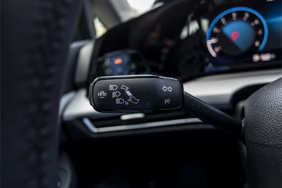 Volkswagen Golf - Afbeelding 26 van 30