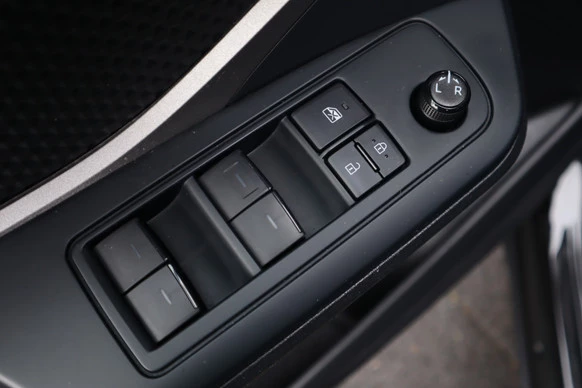 Toyota C-HR - Afbeelding 22 van 30