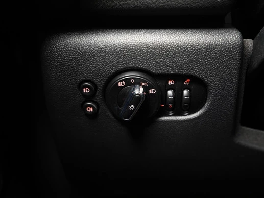 MINI Cooper - Afbeelding 28 van 30