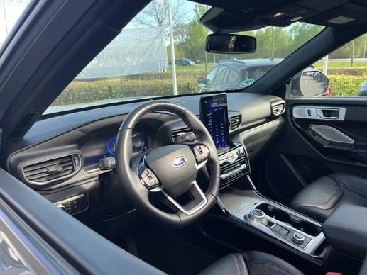 Ford Explorer - Afbeelding 13 van 30