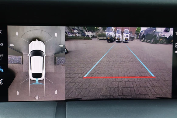 Porsche Taycan - Afbeelding 17 van 30