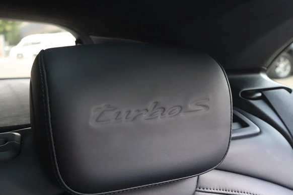 Porsche Taycan - Afbeelding 27 van 30