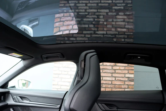 Porsche Taycan - Afbeelding 4 van 30