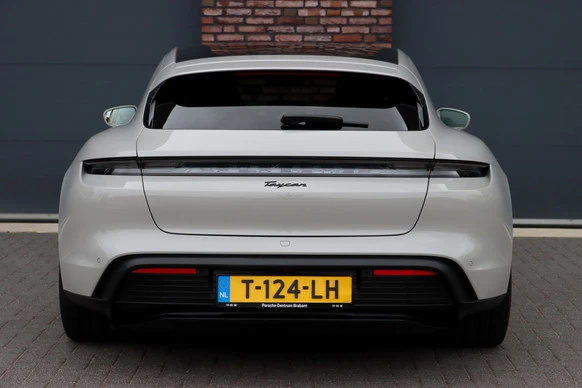 Porsche Taycan - Afbeelding 15 van 30
