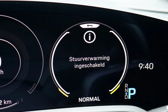 Porsche Taycan - Afbeelding 16 van 30