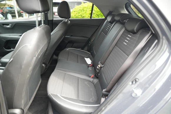 Kia Rio - Afbeelding 18 van 30