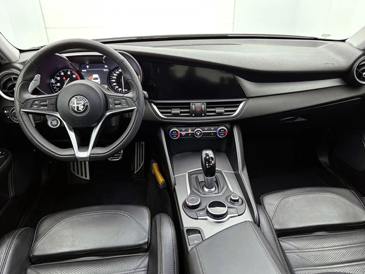 Alfa Romeo Giulia - Afbeelding 2 van 29