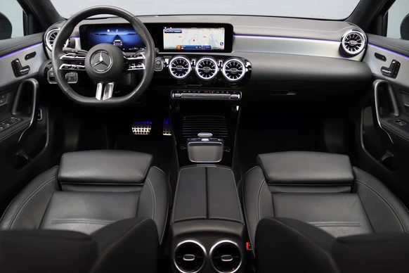 Mercedes-Benz A-Klasse - Afbeelding 2 van 30