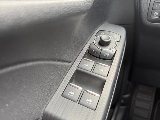 Ford Kuga - Afbeelding 29 van 30