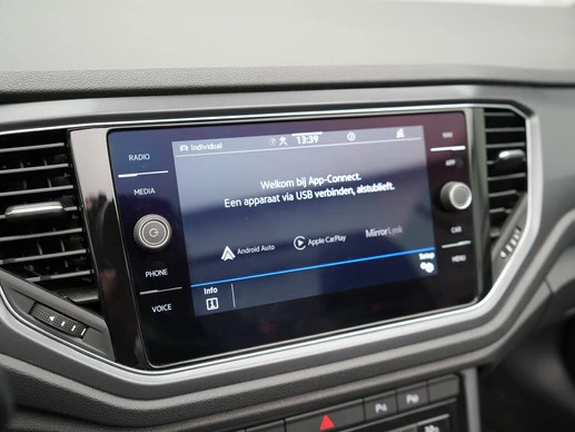 Volkswagen T-Roc - Afbeelding 22 van 30