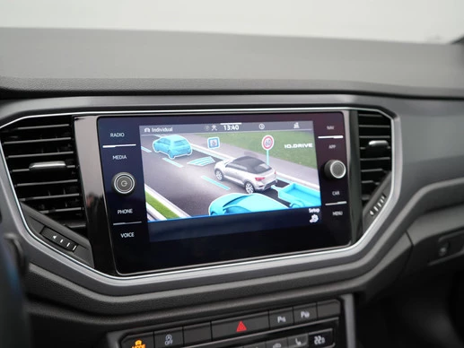 Volkswagen T-Roc - Afbeelding 27 van 30