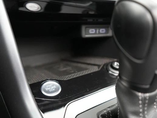 Volkswagen T-Roc - Afbeelding 29 van 30