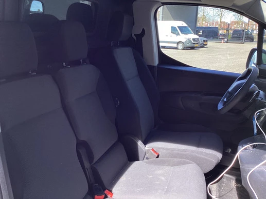 Peugeot Partner - Afbeelding 12 van 19