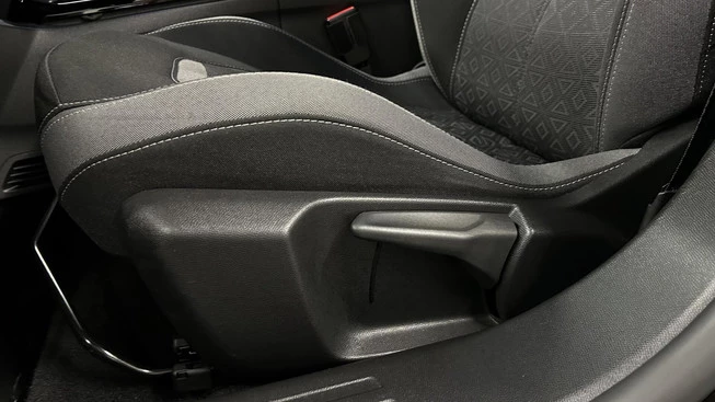 Opel Mokka-e - Afbeelding 25 van 30