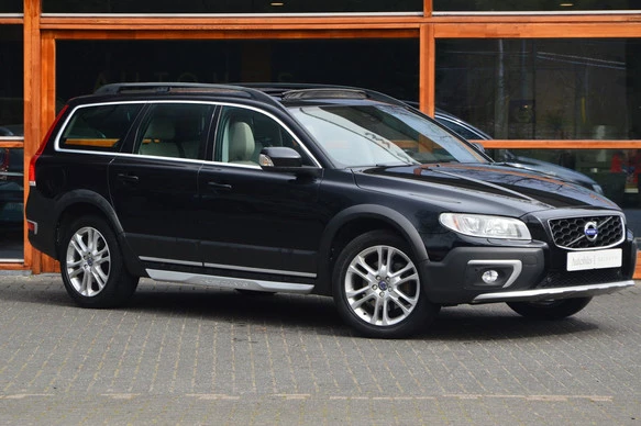 Volvo XC70 - Afbeelding 1 van 30