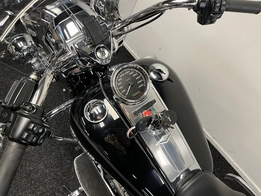 Harley-Davidson Road King - Afbeelding 22 van 25