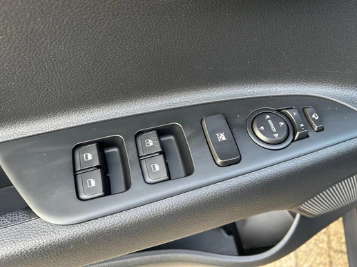 Kia Stonic - Afbeelding 13 van 30