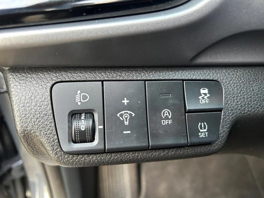 Kia Stonic - Afbeelding 14 van 30