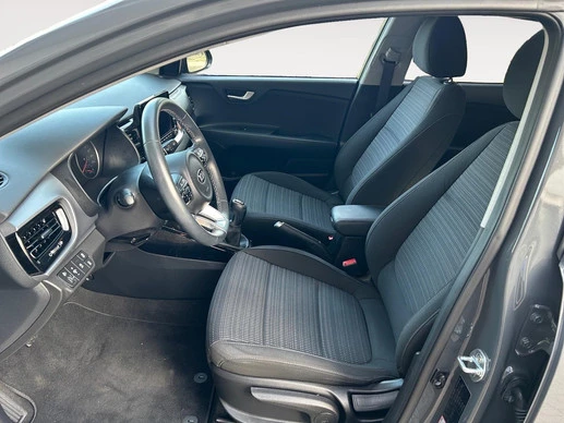 Kia Stonic - Afbeelding 27 van 30