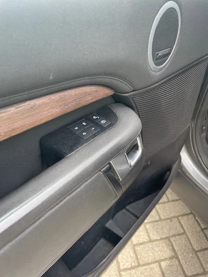 Land Rover Discovery - Afbeelding 9 van 26
