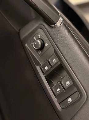 Volkswagen Touran - Afbeelding 28 van 30