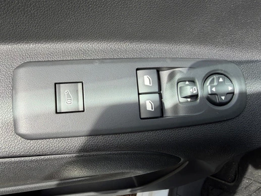 Peugeot e-Partner - Afbeelding 15 van 30