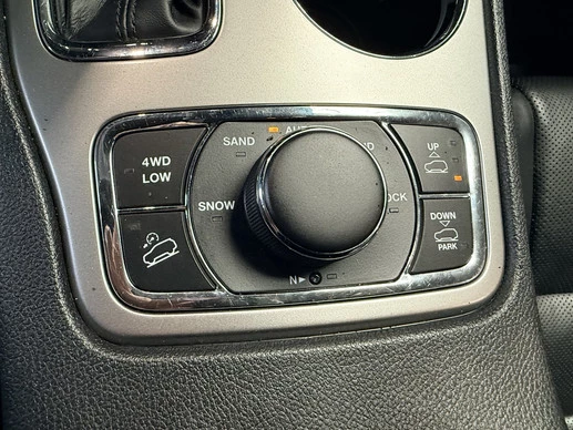 Jeep Grand Cherokee - Afbeelding 22 van 30