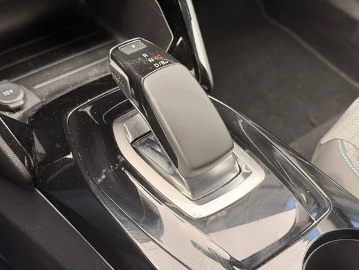 Peugeot e-2008 - Afbeelding 15 van 19