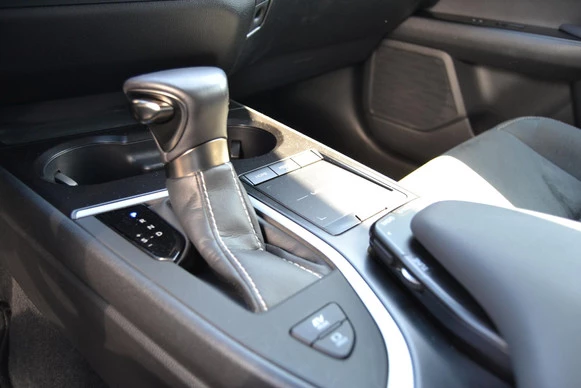 Lexus UX - Afbeelding 28 van 30